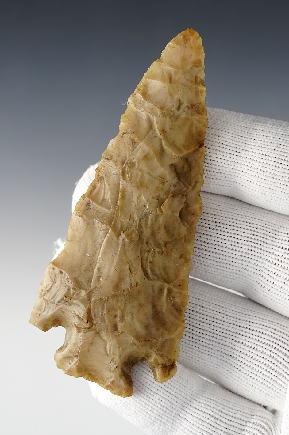 3 1/2" heavily patinated Ohio Cornernotch with minor modern tip retouch.