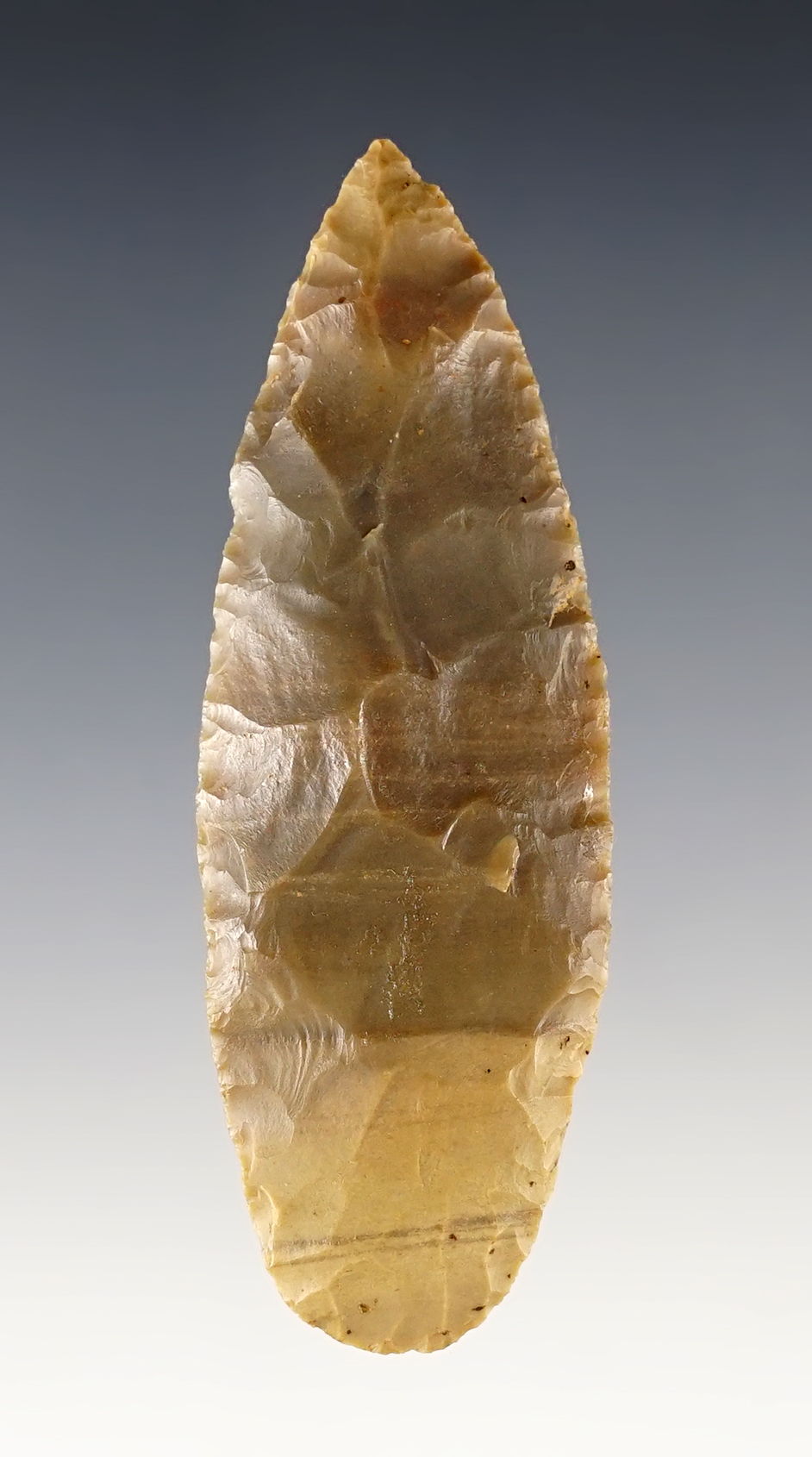 2 7/8" Michigan Blade well made from nicely colored Flint.