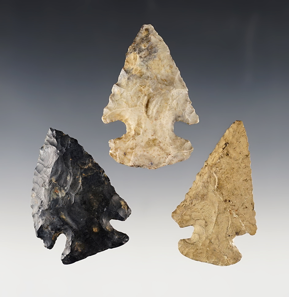 Set of 3 classic Ohio Archaic Thebes in excellent condition. The largest is 2 1/2".