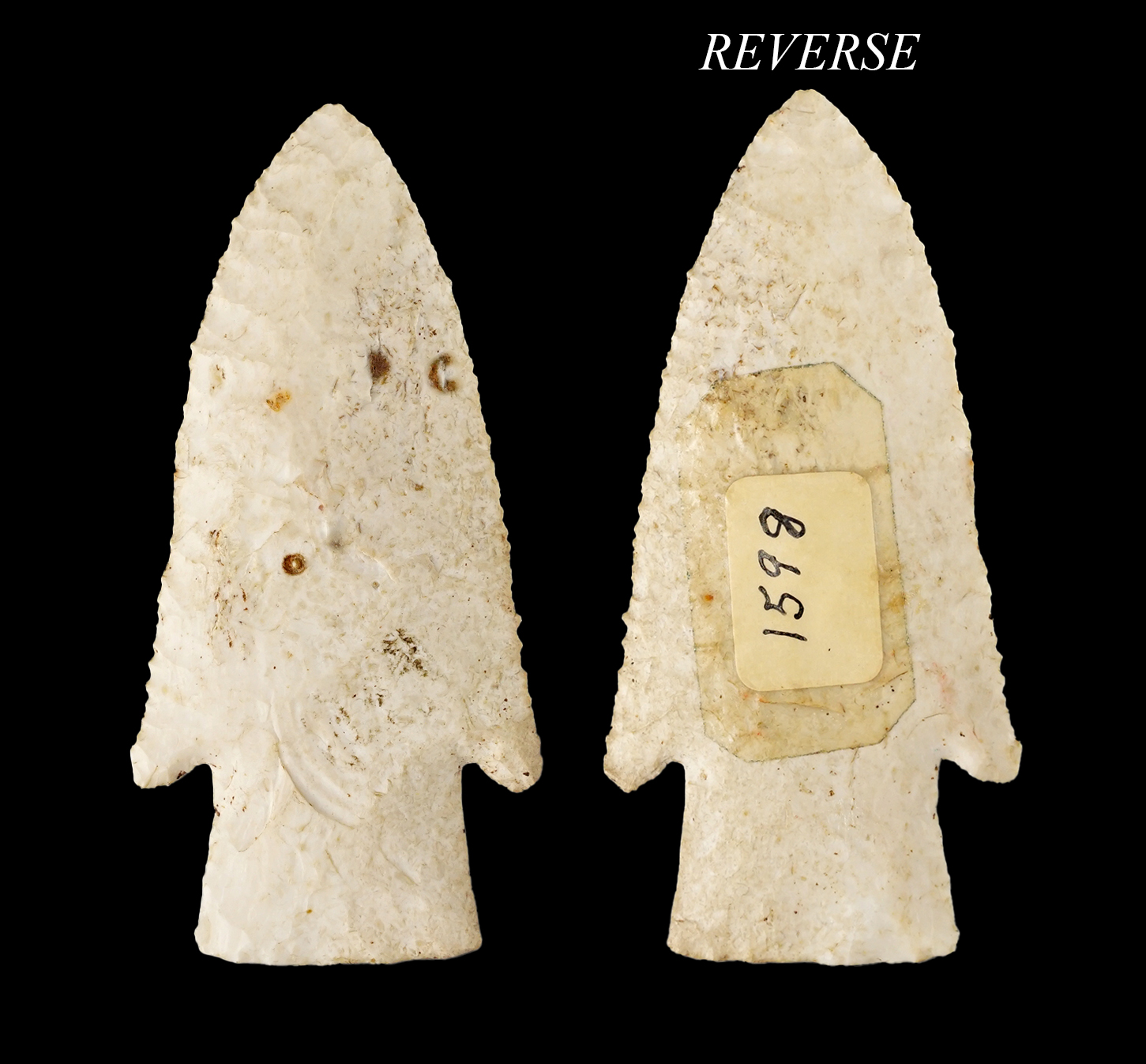 Classic style 3 1/8" Hardin that is thin and well flaked. Stem is nicely ground. Recovered in Illinois.