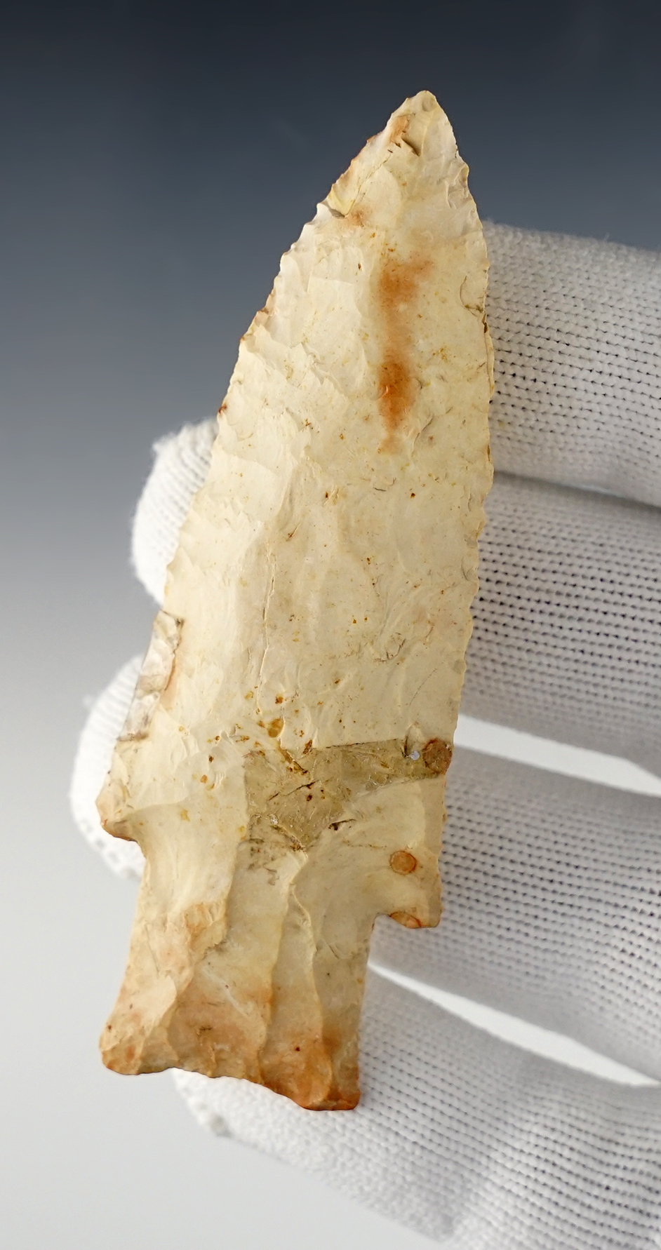 3 1/2" Hardin that is nicely beveled. Found in Missouri. 