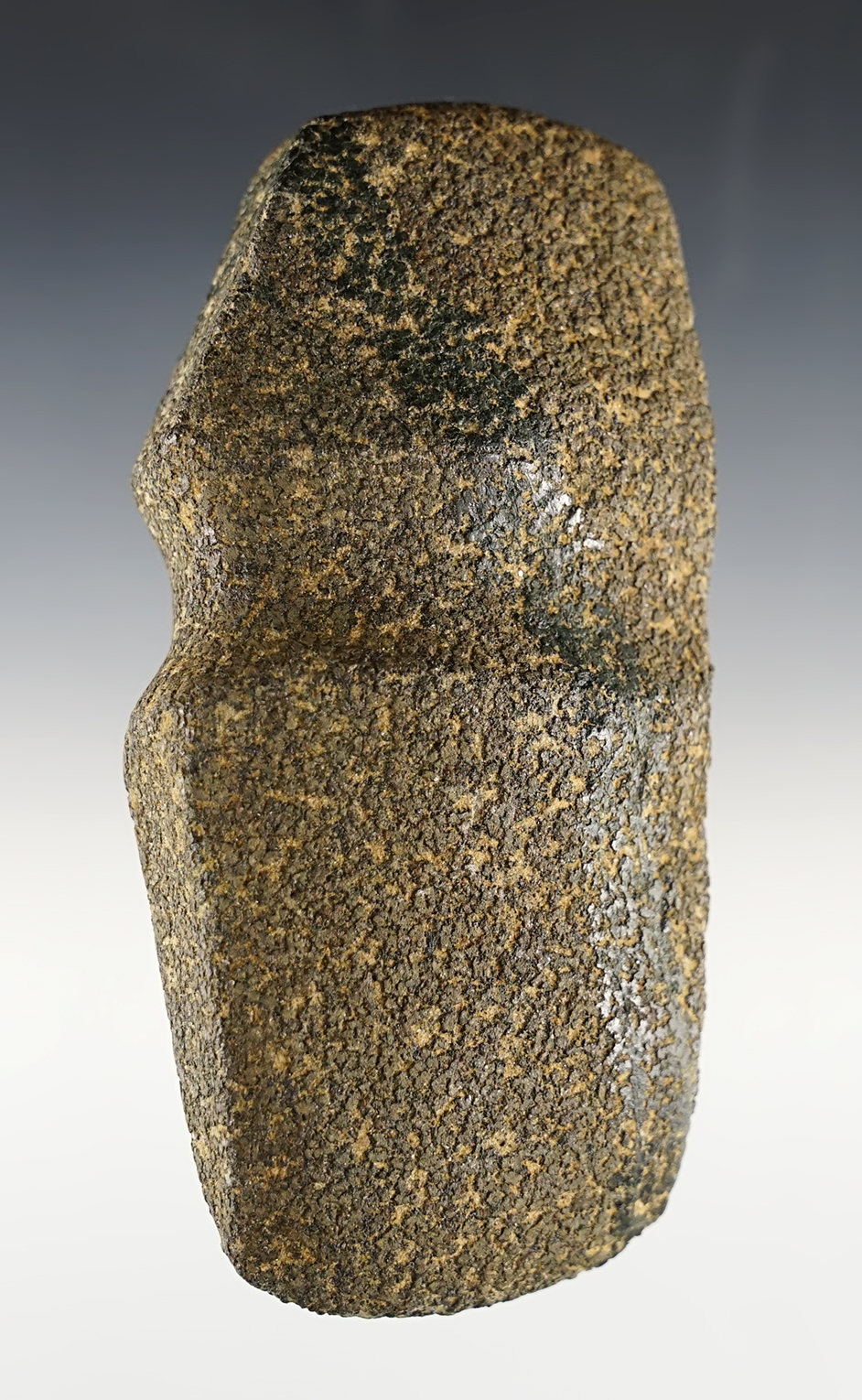 Nicely styled 5 1/8" long 3/4 Groove Axe with light polish to the bit area. Midwestern U.S.