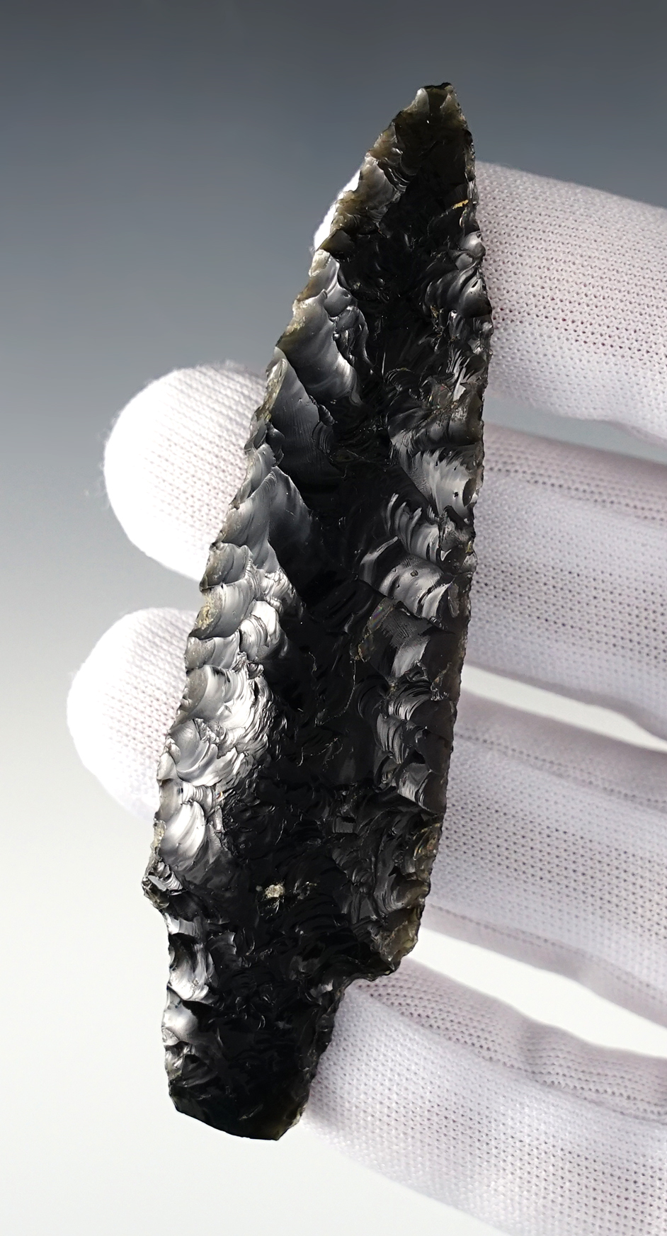 Fine 3 5/8" Parman made from Obsidian. Found in Lake Co., Oregon.