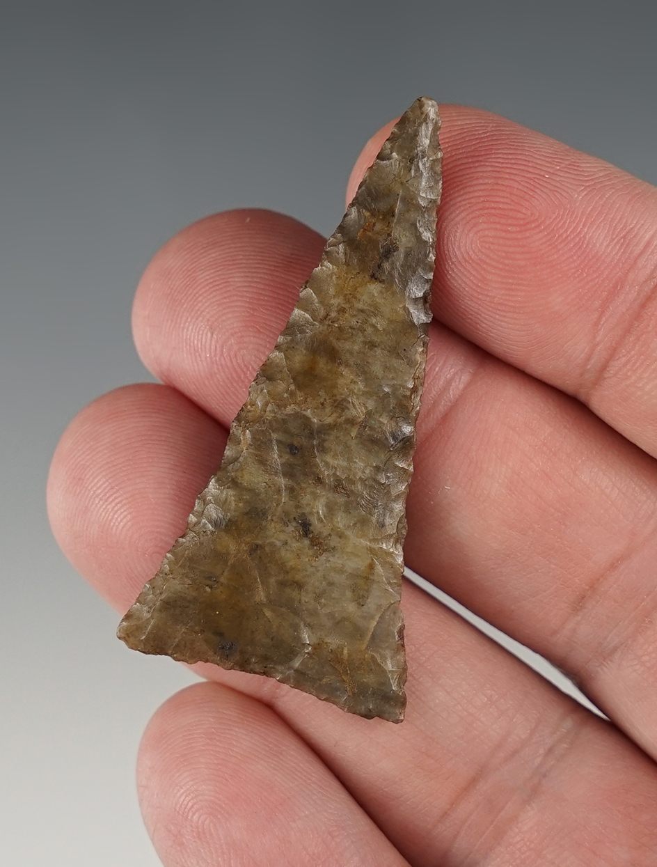 2" Tennessee Triangle point that is made from high grade flint.