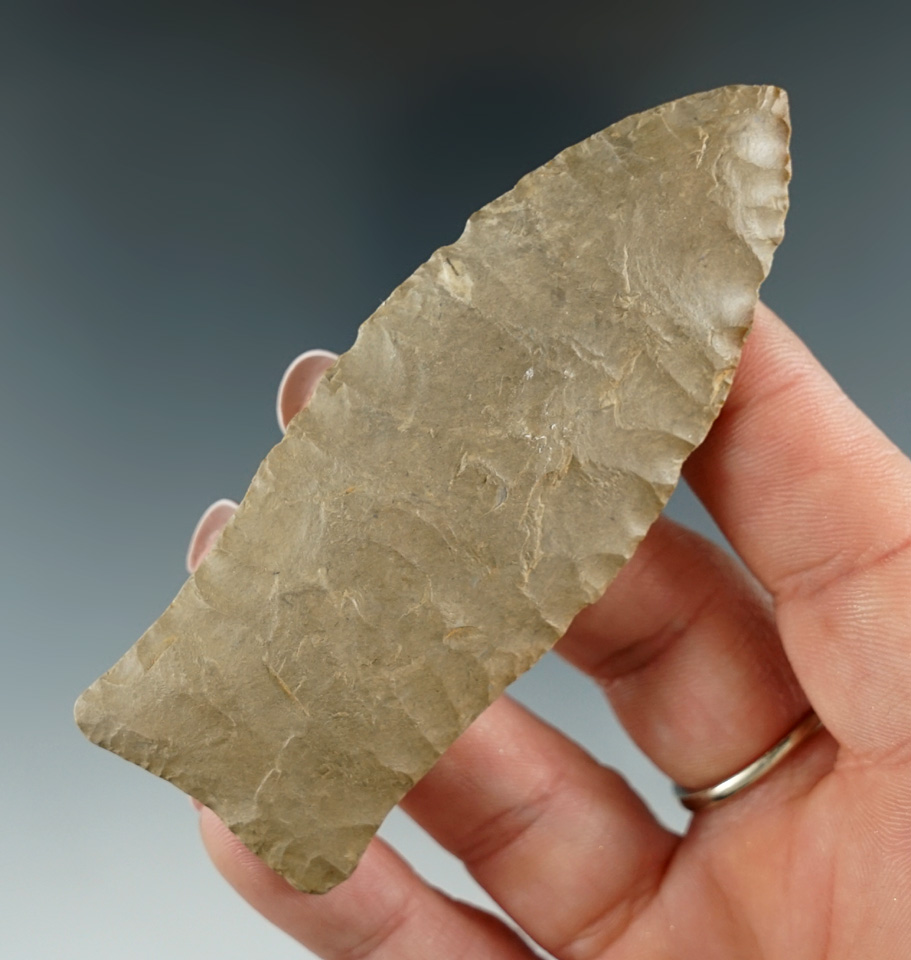 3 1/2" Paleo Beaver Lake that is beautifully flaked from Fork Payne chert found in Clark Co., KY. CO