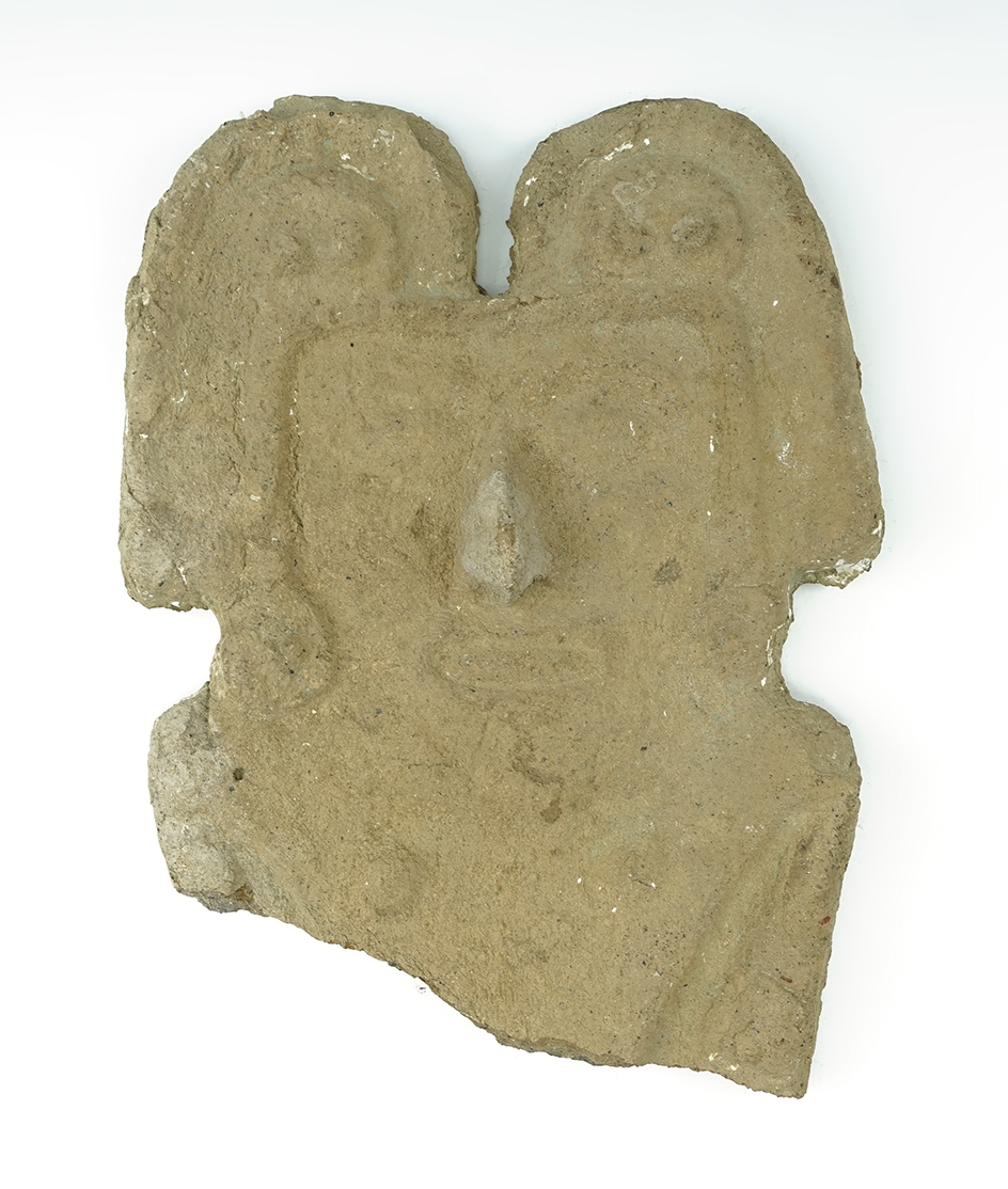 Large 8" tall x 5 7/8" Pre-Columbian pottery figure. Head and upper body section. Mesoamerica.