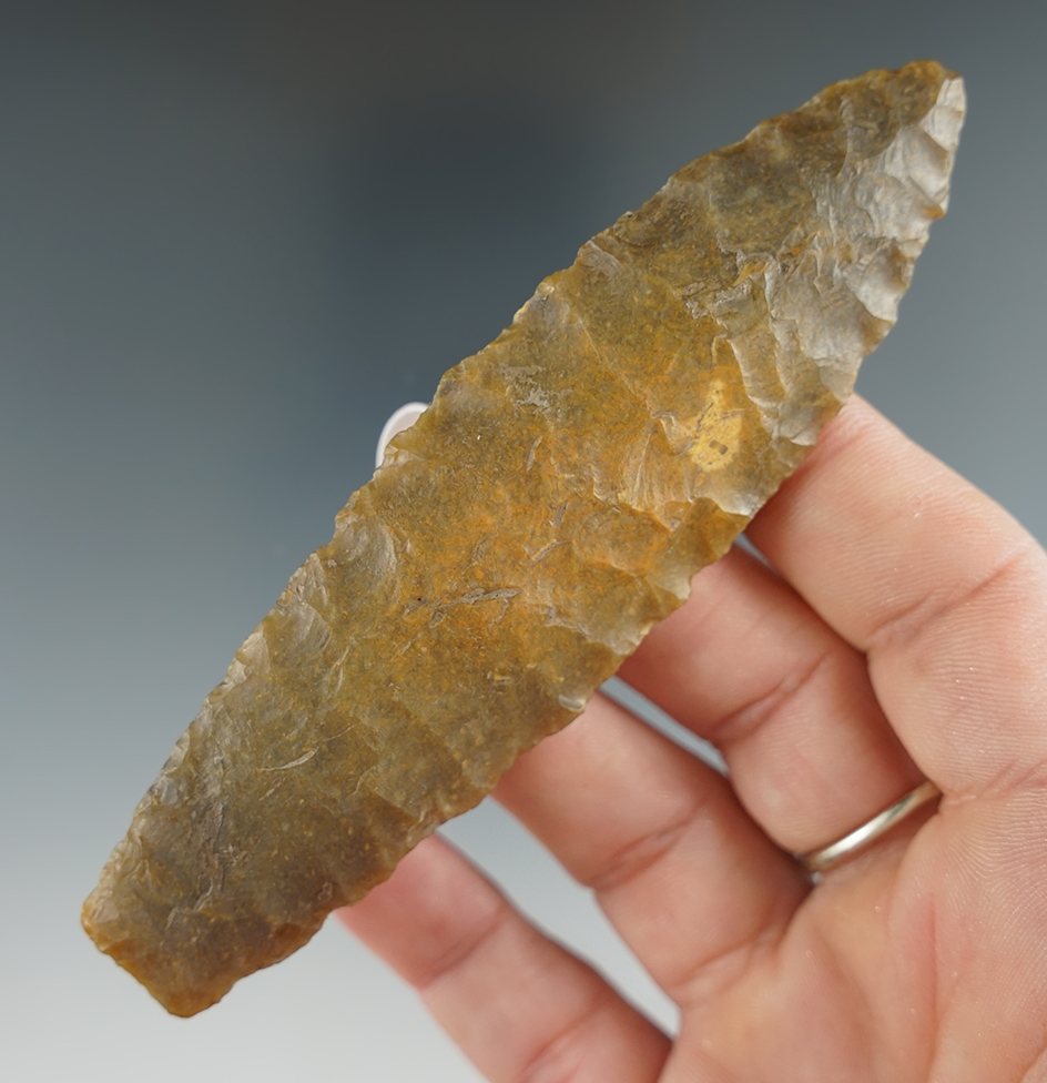 Excellent flaking on this 4 3/8" Agate Basin found in southern Illinois.