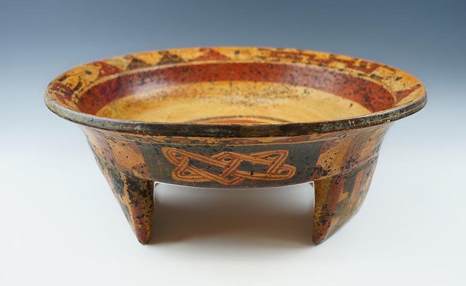 Sale Highlight! Near perfect large 11" Diameter by 4" Tall Classic Mayan Tri-pod Bowl.