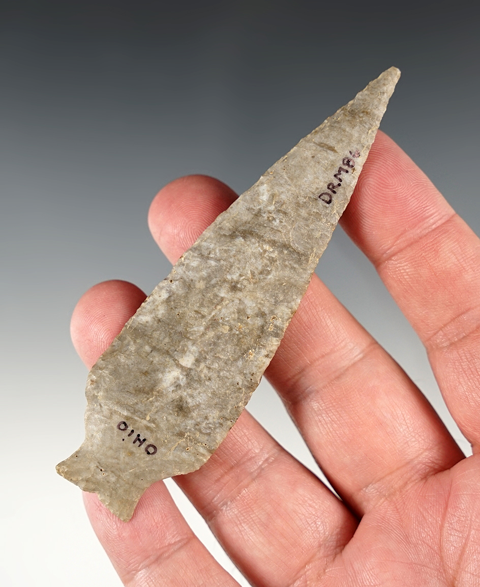 Exceptional flaking and style on this 4" Ashtabula made from Coshocton Flint, found in Ohio.