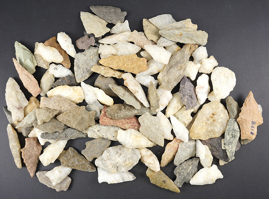 Set of 100 assorted points found in the Eastern U.S. The largest is 2 1/2".