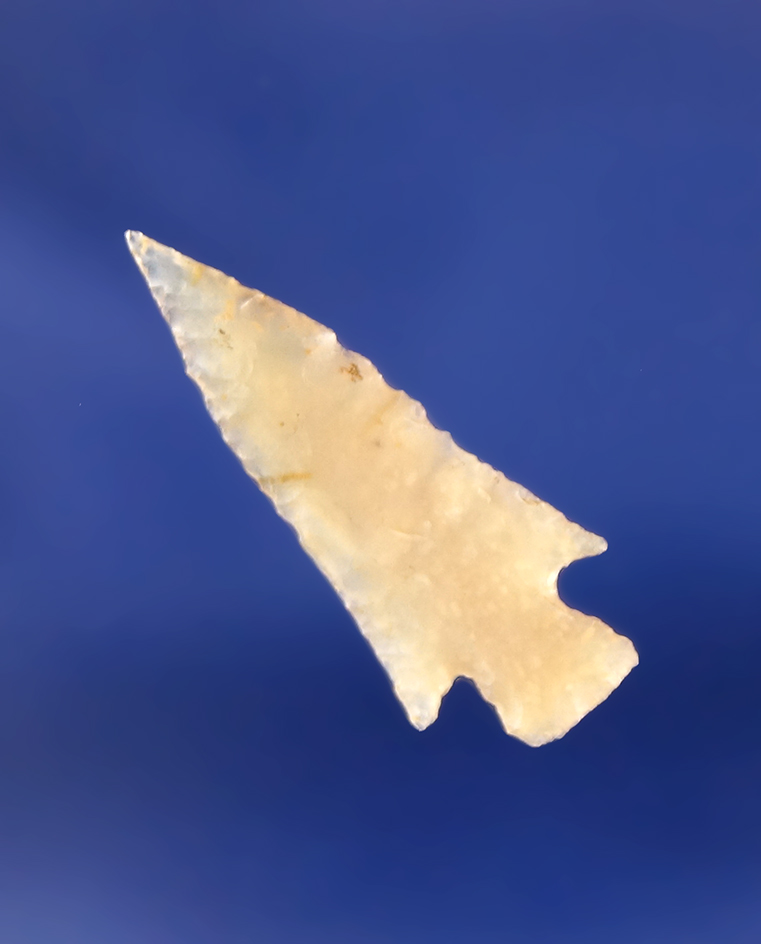 15/16" Rose Springs that is finally made off a flaked. Found in Oregon.