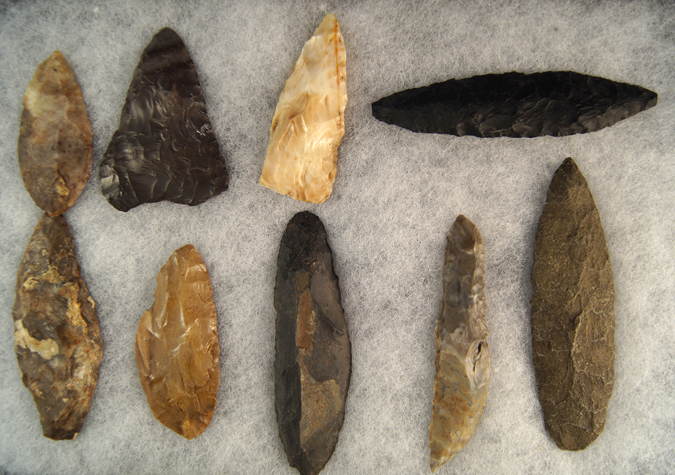 Set of nine assorted Knives found in the Great Basin and Western U. S. Largest is 4 5/8".