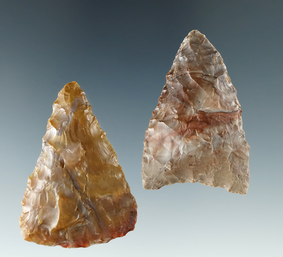 Pair of Knives found near the Columbia River made from attractive material. Largest is 1 3/4".