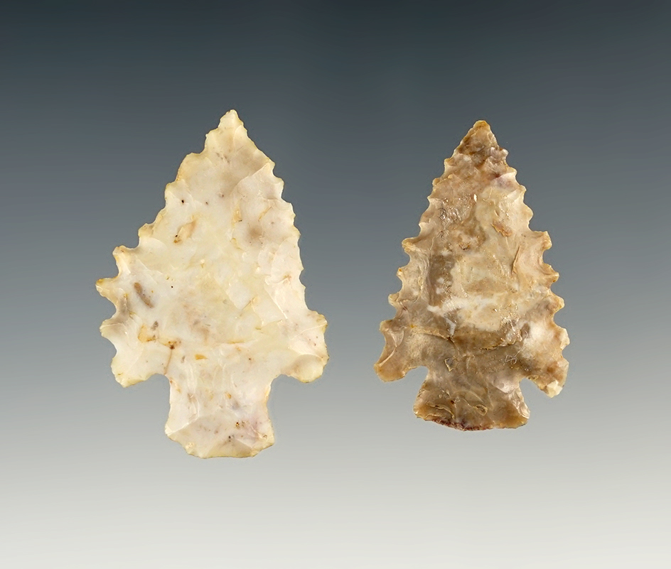 Two finely serrated points, one Flint Ridge and one Pipe Creek material. Ex. Dick Johnson.