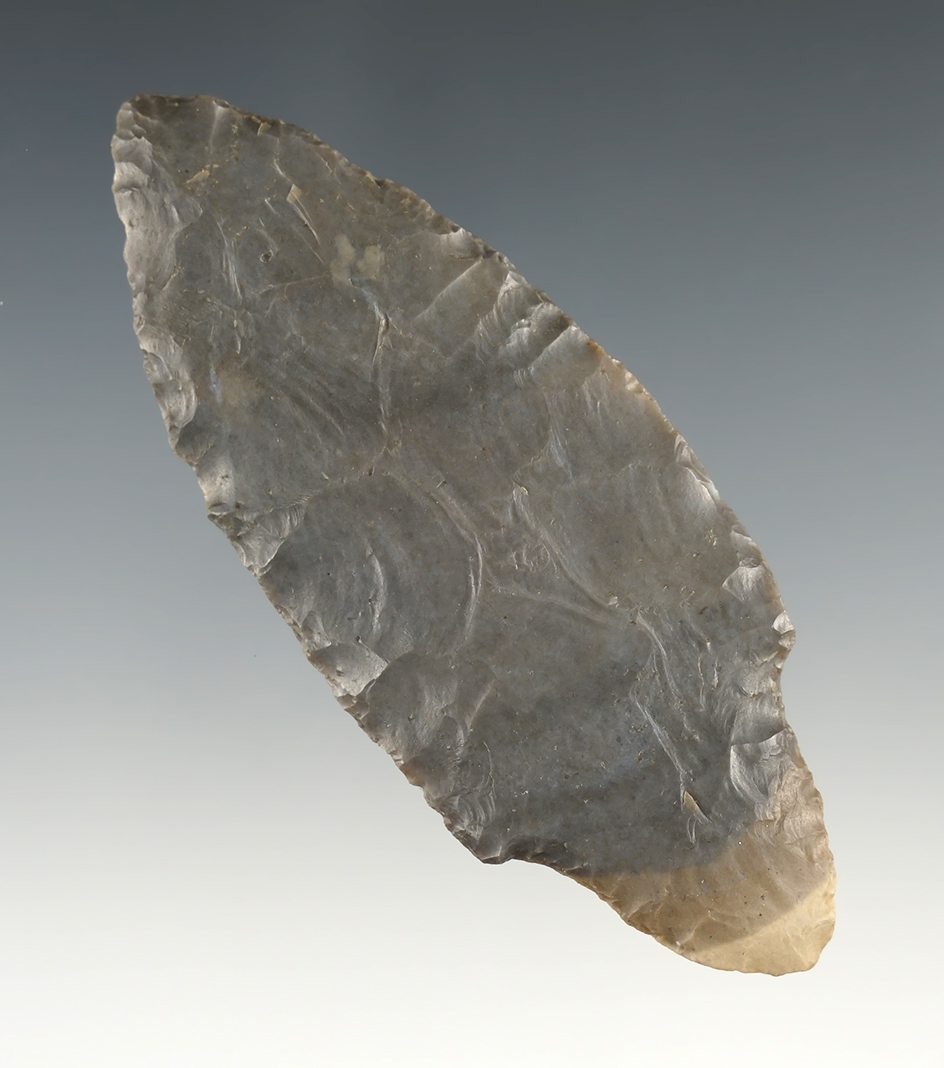 3 5/8" Thin and finely flaked Adena Beaver Tail made from Hornstone. Found in Kentucky.