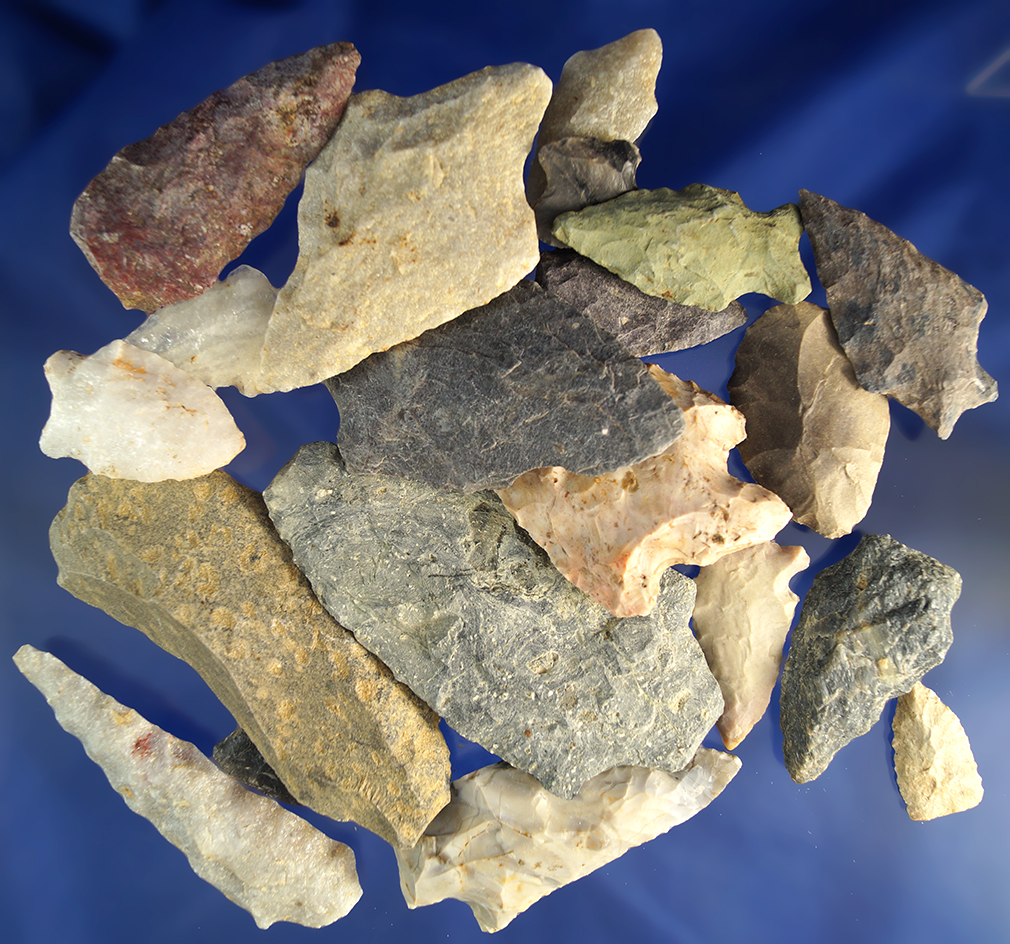 Large group of assorted arrowheads and knives found in Virginia, largest is 3 5/8".