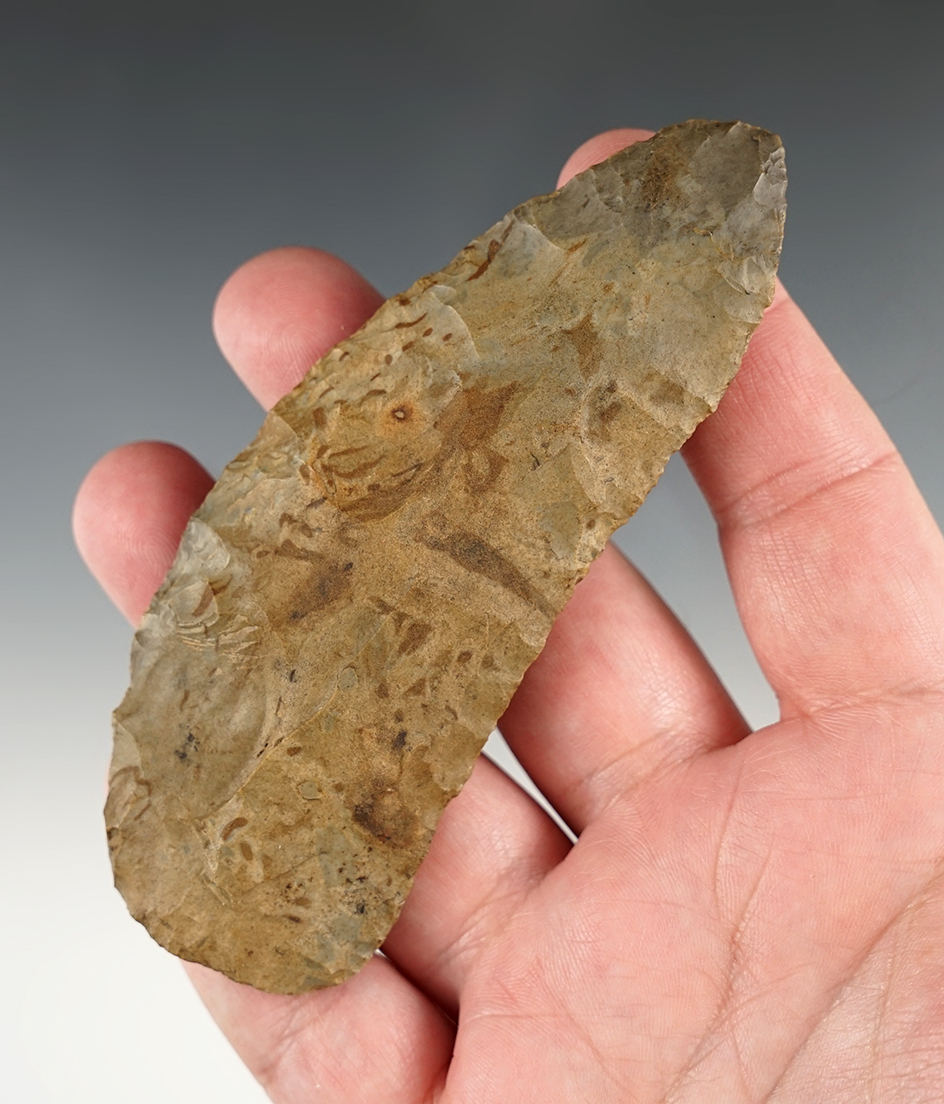 4 1/2" Knife found in Scioto Co., Ohio. Made from a unique grade of flint.