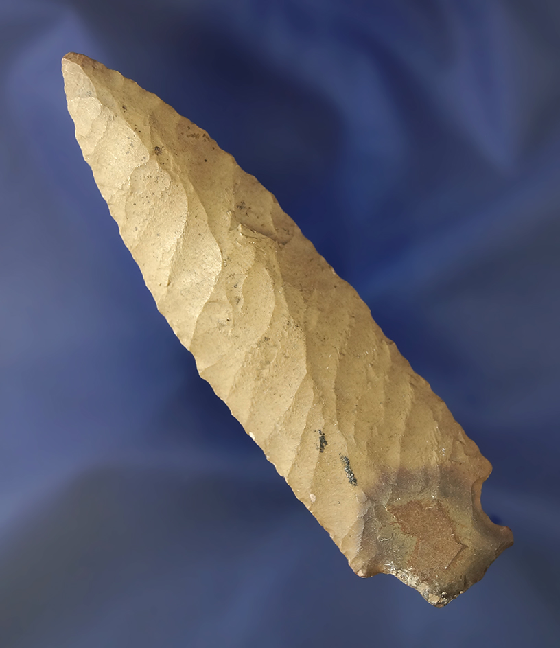 Exceptional oblique parallel flaking on this 4" Elk River-Lyon Co.,  Kentucky area.   Dickey COA.