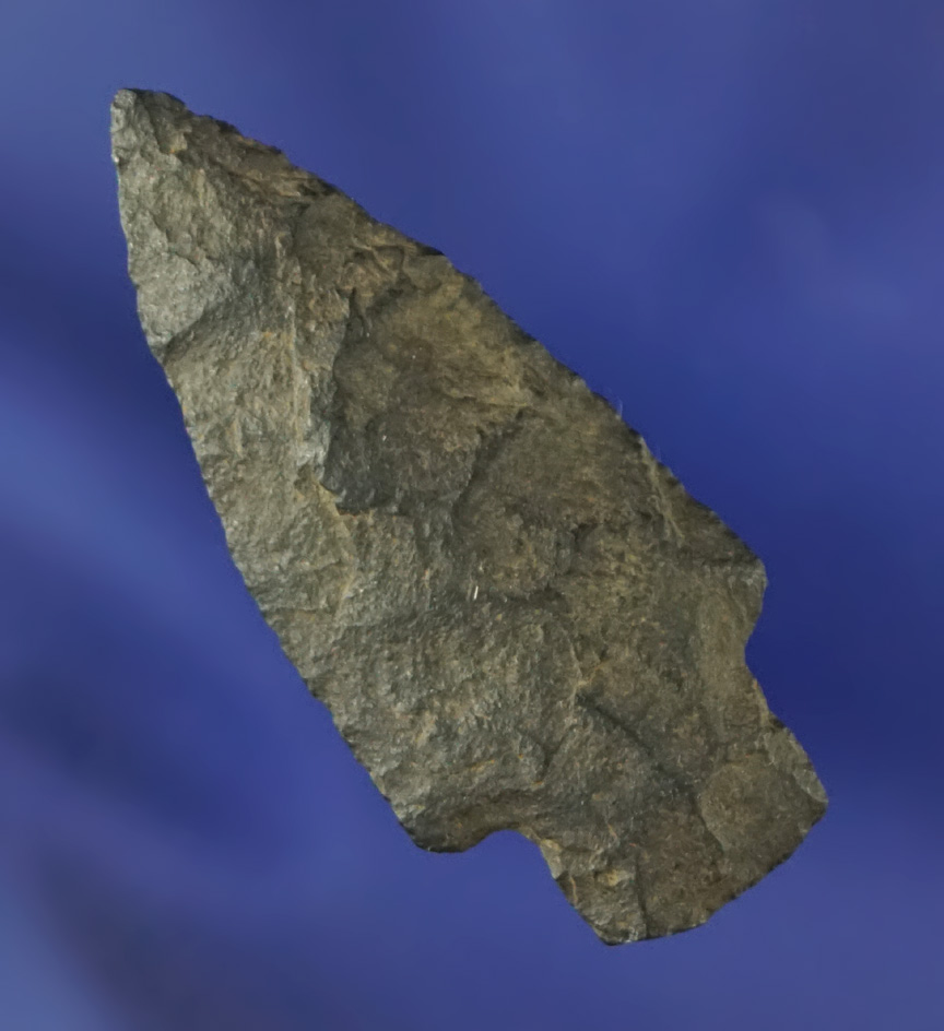 Thin and very well flaked 1 1/2" Basalt Stemmed Points in very nice condition found in Oregon.