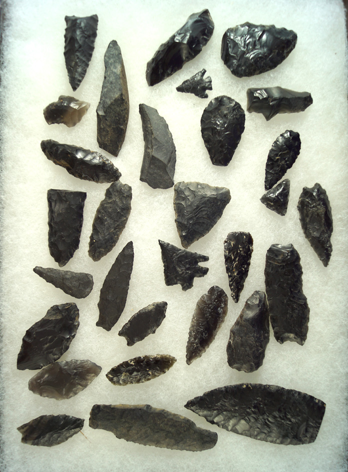 Large set of assorted flaked artifacts, many are Obsidian. Include projectiles and knives.