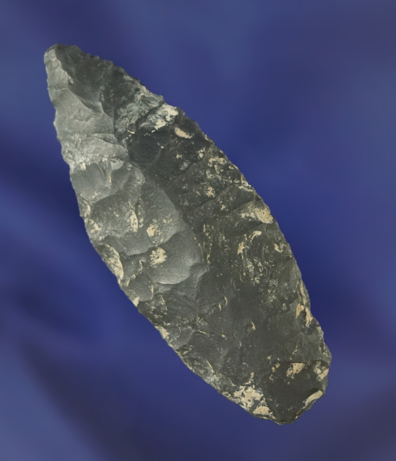 Nice! Perfect flaking on this well styled 2 1/8" Cascade that is heavily patinated found in Oregon.