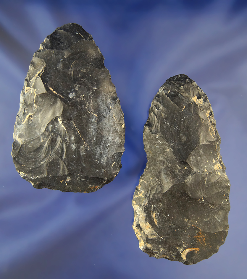 Pair of large Coshocton Flint Blades, largest is 4 1/4". Ex. Ronald Thiebeau collection.