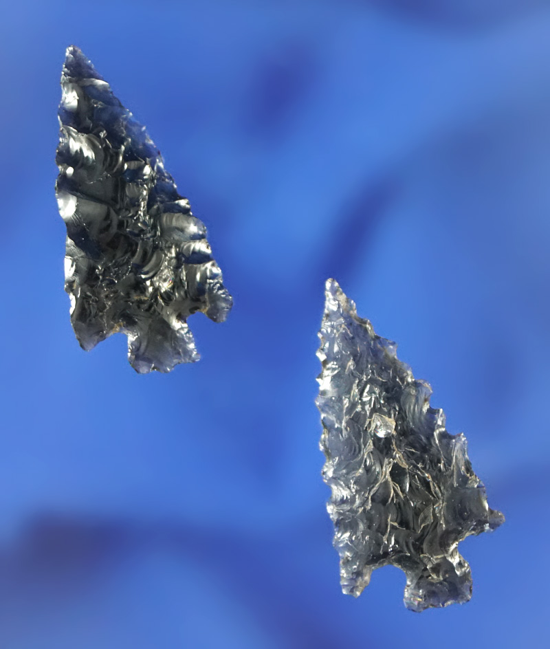 Pair of obsidian Rose Springs Cornernotch points found in Oregon, largest is 1 1/8".