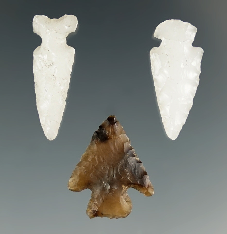 Set of three very nicely made Columbia River Gem points in excellent condition. Largest is 13/16".