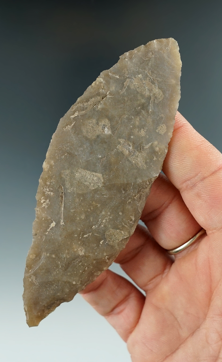 4 1/4" Harahey Knife made from Edwards Plateau Chert found in Texas.