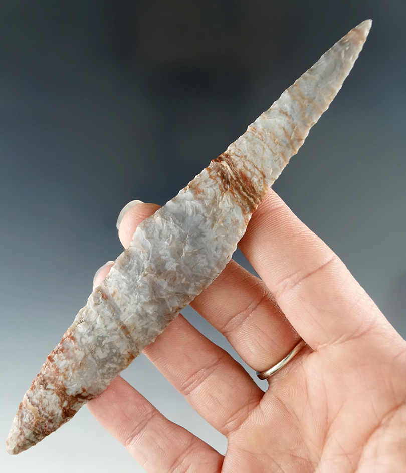 5 7/8" Harahey knife made from Alibates Flint found in Texas. Comes with a Davis G-10 COA.