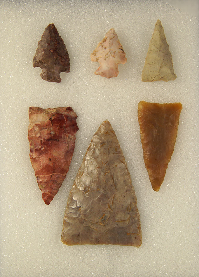Set of 6 nice Arrowheads found in western Ohio.   Ex. Ron Thiebeau Collection.