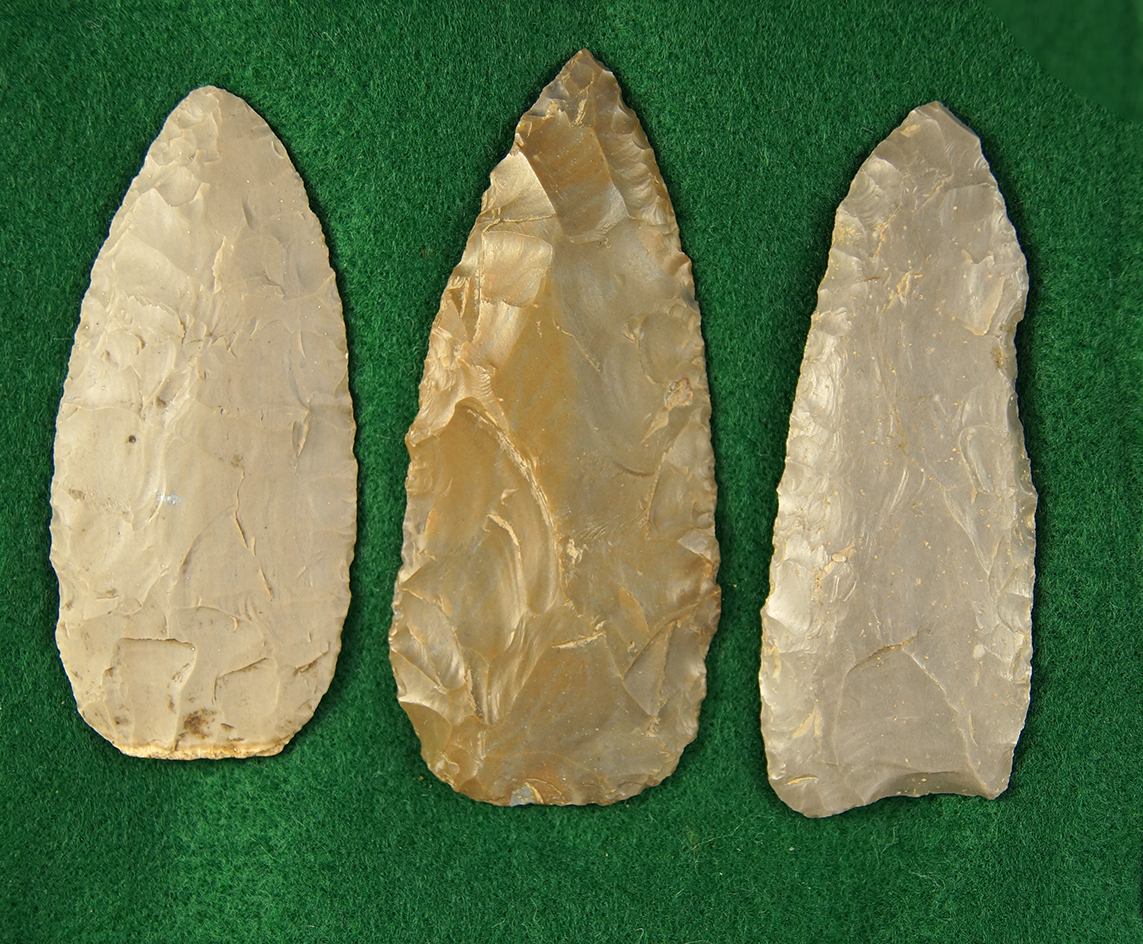 Set of 3 Blades found in western Ohio.  Ex. Ron Thiebeau Collection. Largest is 3 7/8".