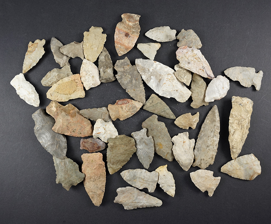 Set of 40 Midwest points from various locations. The largest is 2 3/4".