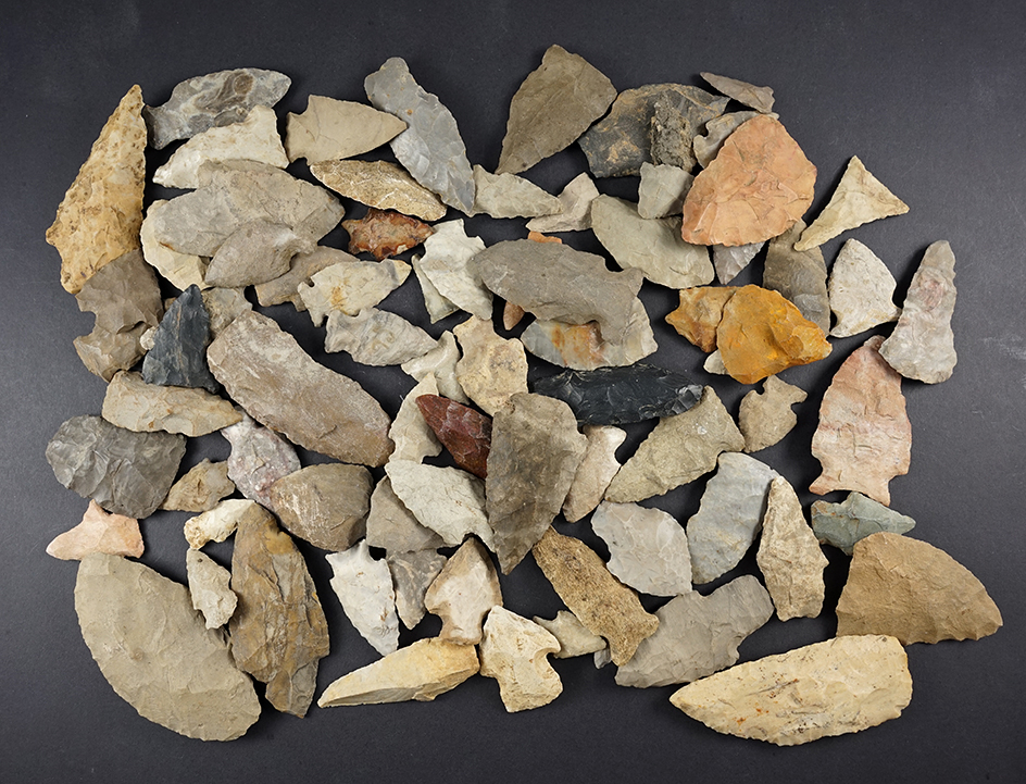 Set of 75 assorted Midwest points. The largest is 3 1/8".