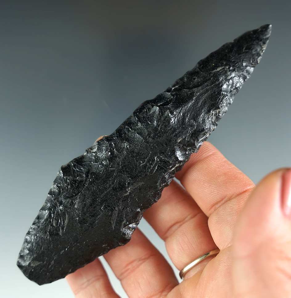 Excellent style! Well flaked 4 3/4" Wahmuza Knife found in Lake Co., Oregon.