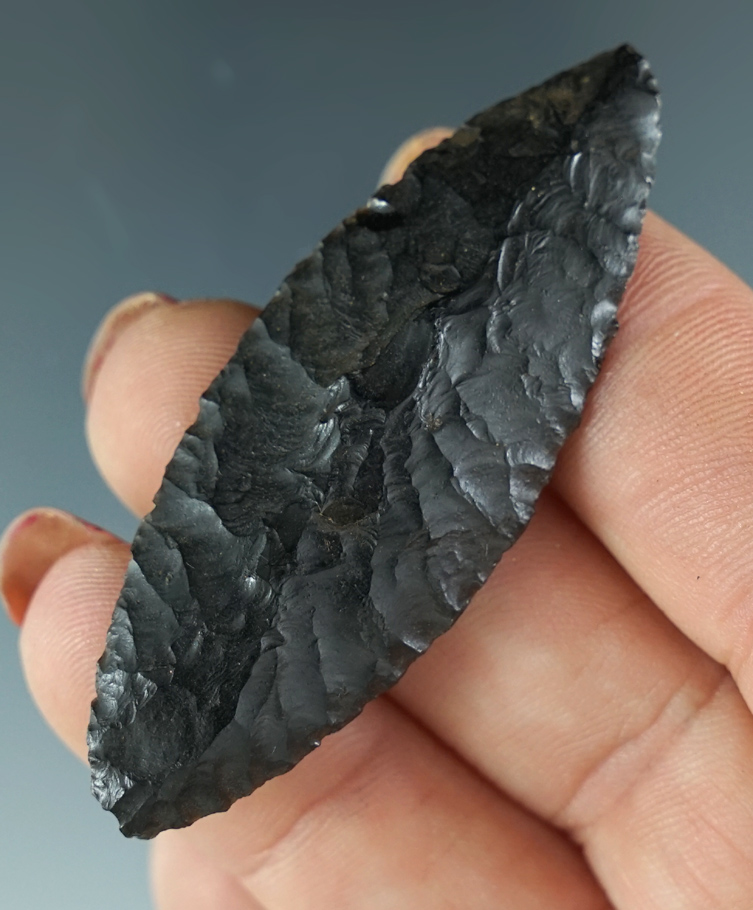 Exceptional flaking on this 2 1/4"Cascade found in Oregon.One of the best flaked I have seen.