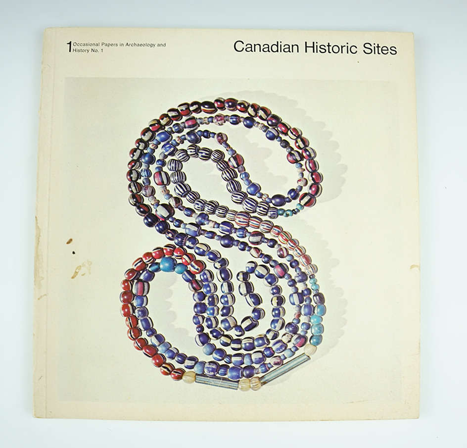 Softcover book in nice condition: "Canadian Historic Sites".