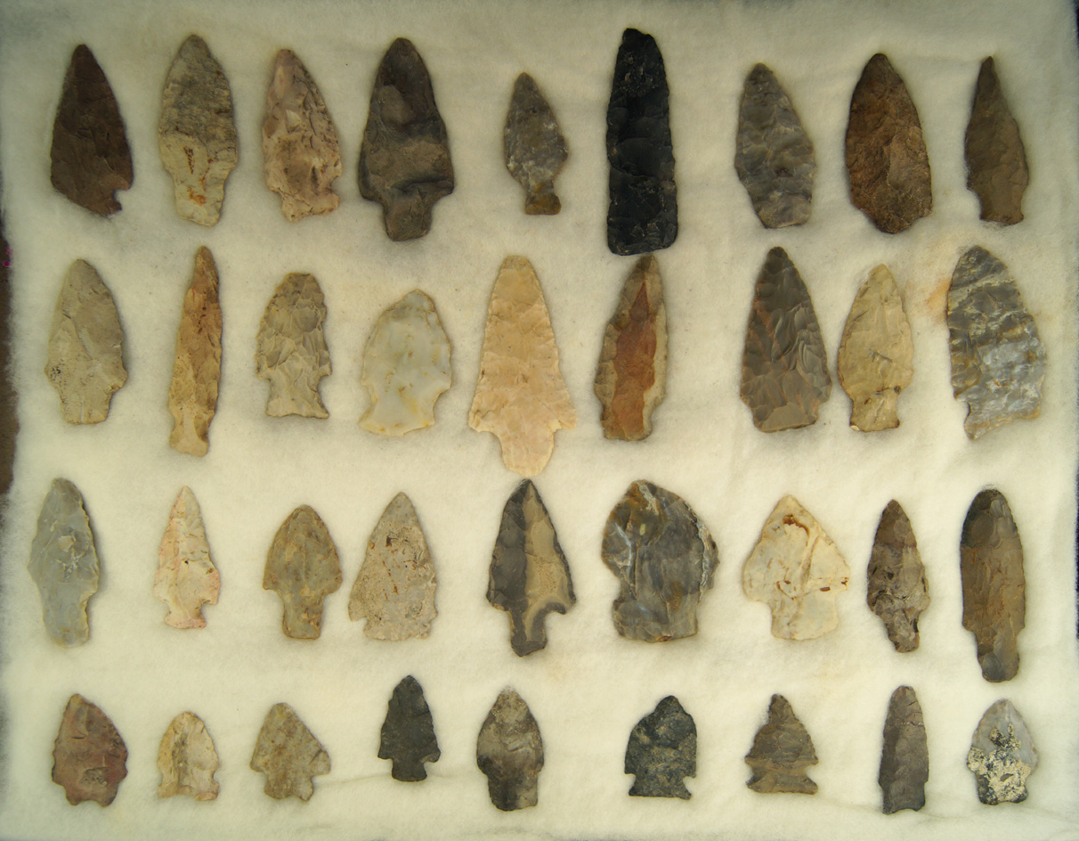Set of 36 Assorted Arrowheads and Knives found in Ohio, largest is 3 1/4".