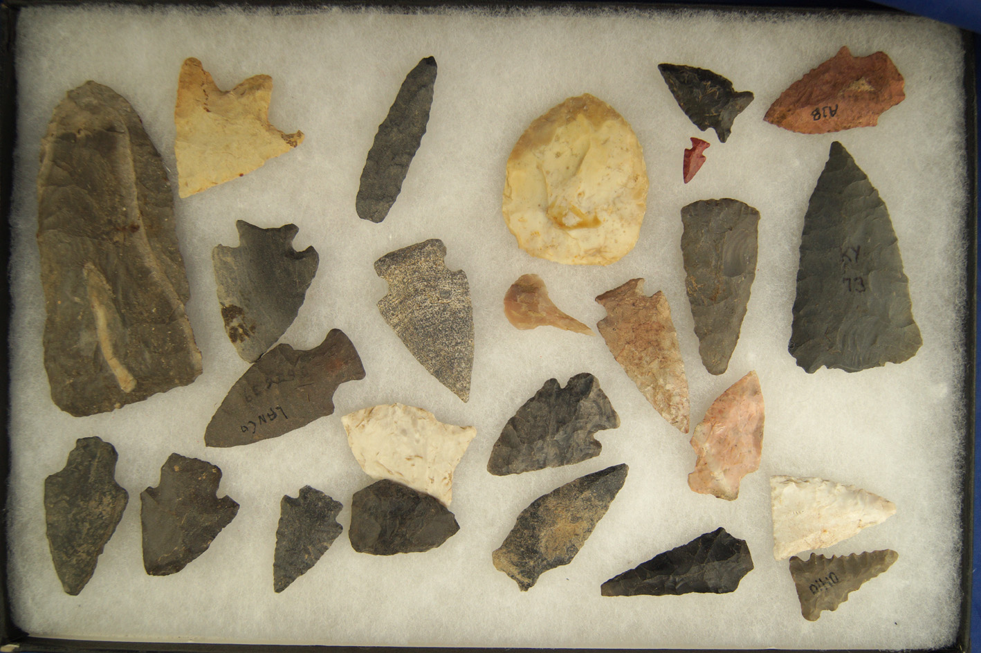 Group of 25 Assorted Arrowheads from various locations, largest is 4 1/8".