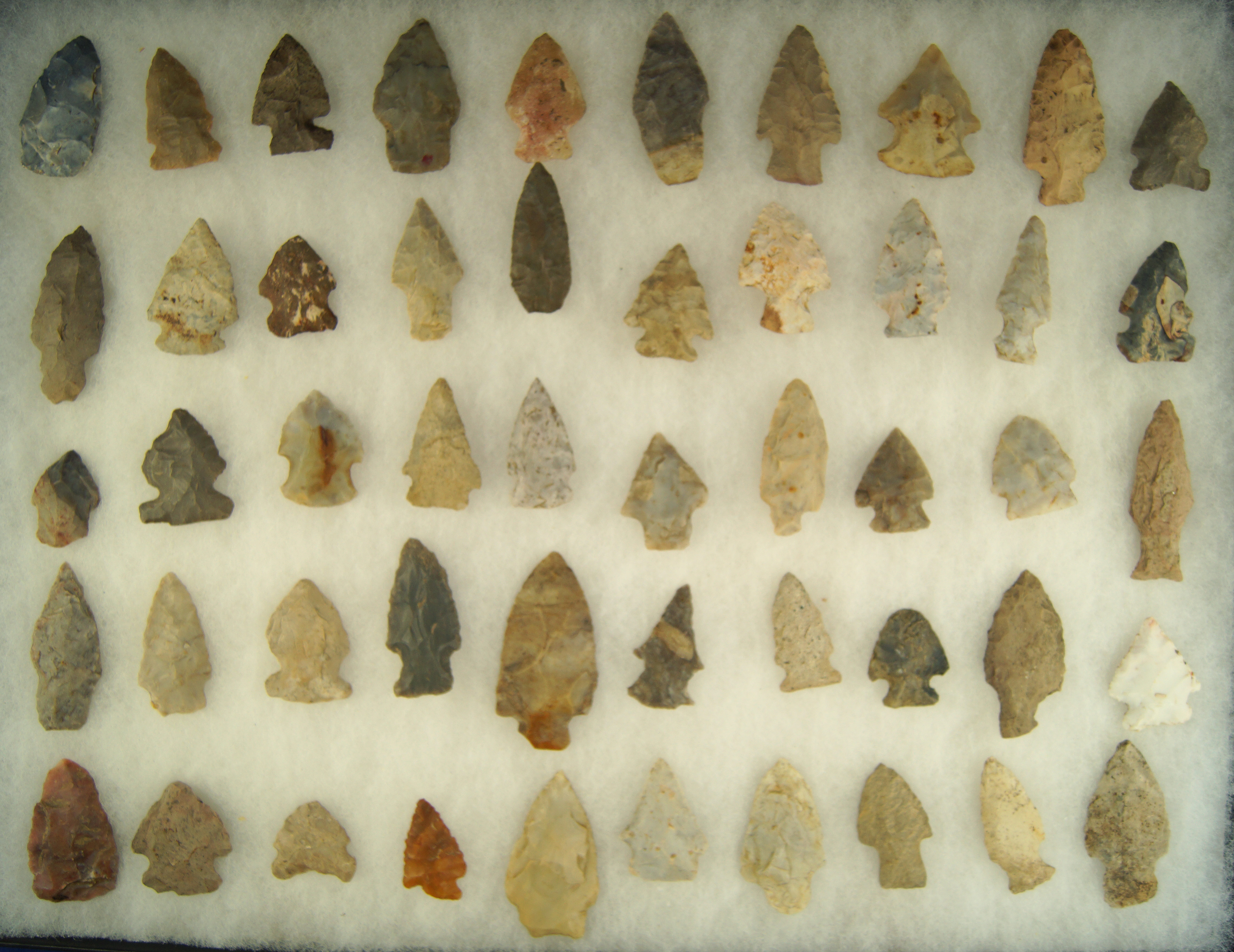 Group of 50 Assorted Ohio Arrowheads, largest is 2 3/8".