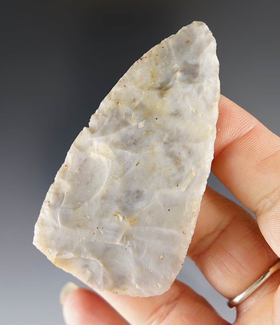 Well made 2 7/8" Cache Blade found in Licking Co., Ohio. Made from Flint Ridge Flint.