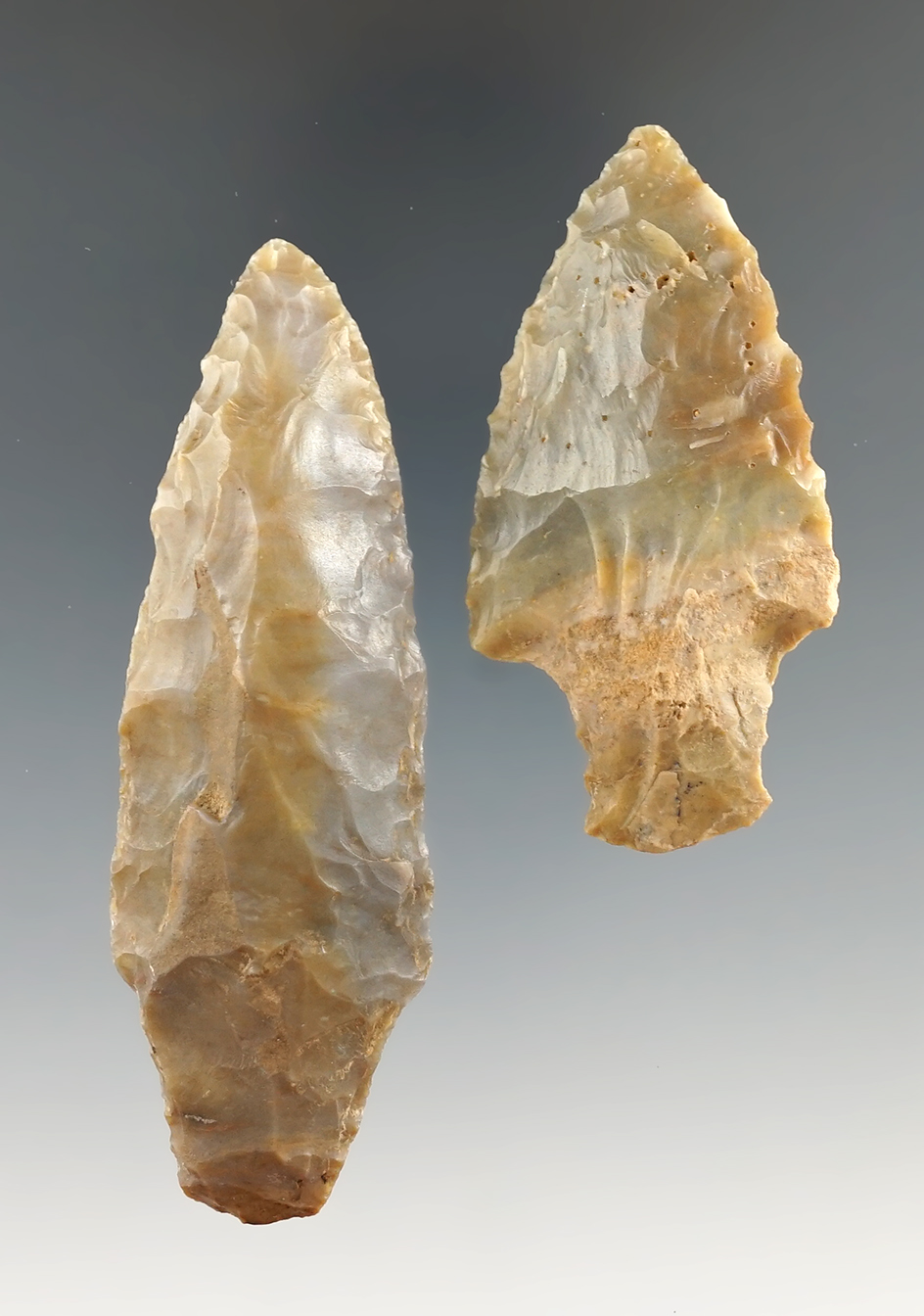 Pair of stemmed knives found in Kentucky, largest is 3 1/4".