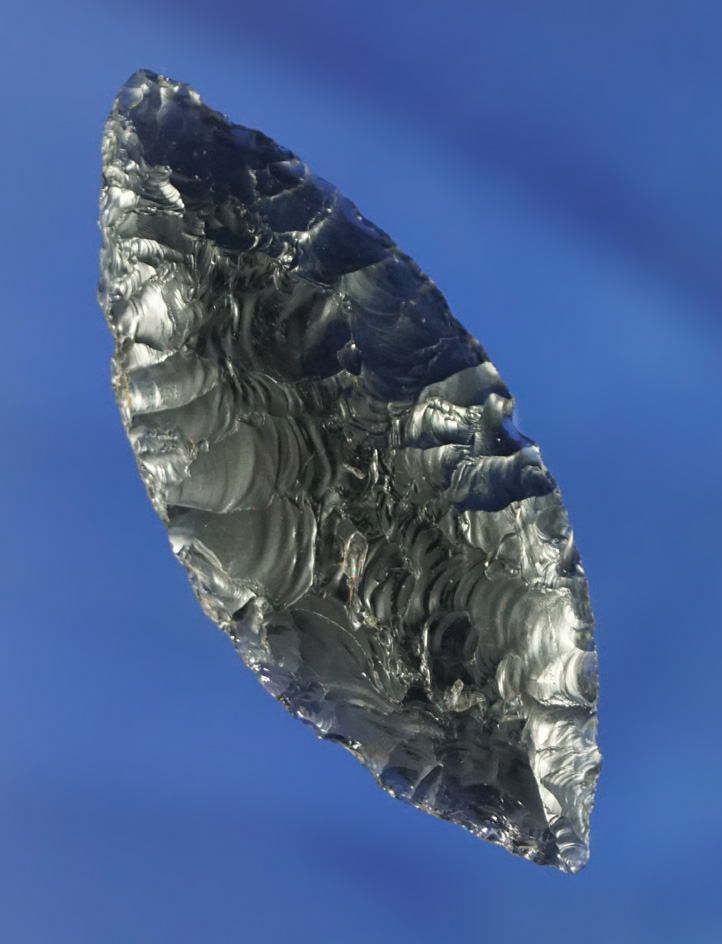 1 13/16" obsidian Bi-pointed Cascade that is nicely flaked found in Oregon.