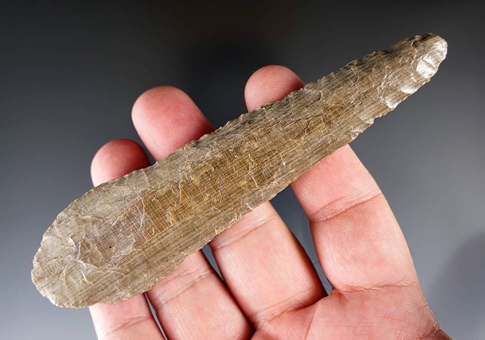 Nice! Very large 5 1/4" Wahmuza Knife that is beautifully flaked from petrified wood - Umatilla, OR.