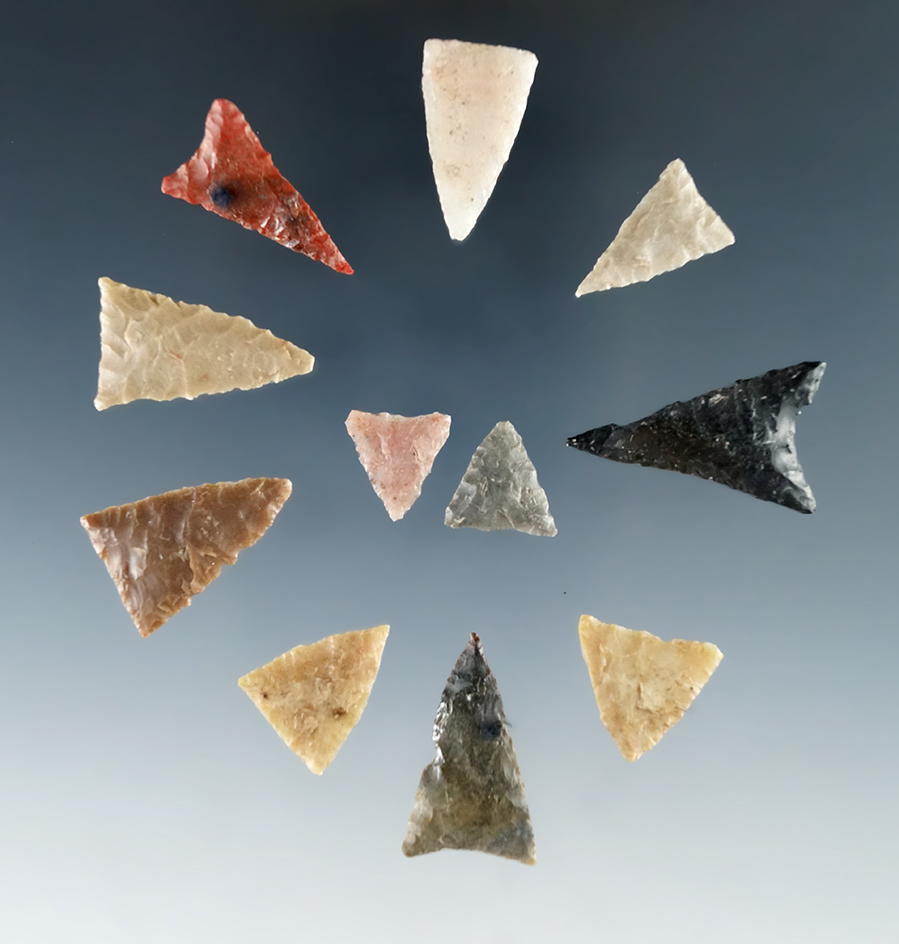 Set of 11 triangular arrowheads found in Texas, largest is 1".
