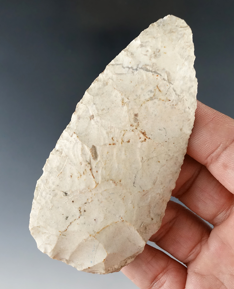 3 11/16" Flint Blade found in Illinois.