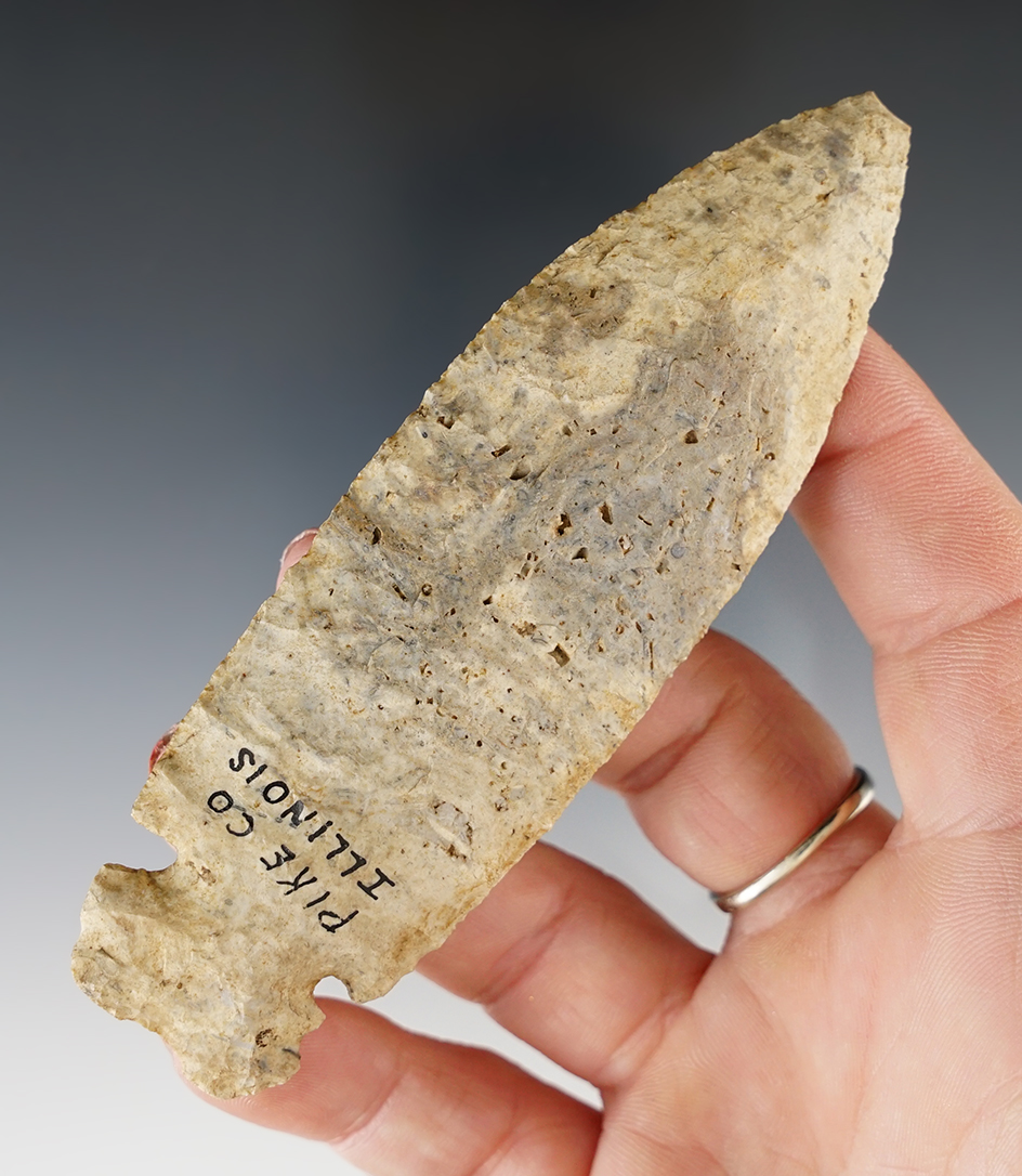 Excellent flaking, style and patina on this 4 3/16" Pike Co., Illinois knife.