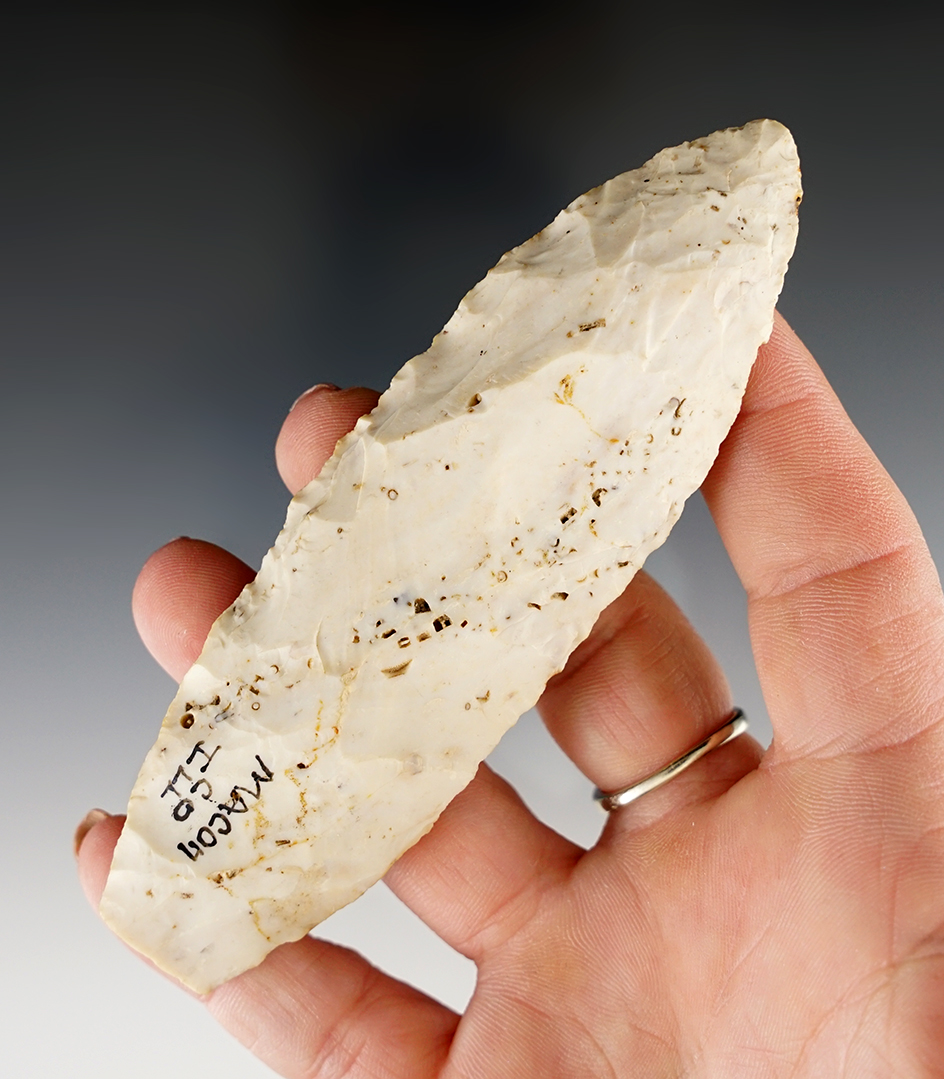 4 5/16" Burlington chert knife found in Macon Co., Illinois.