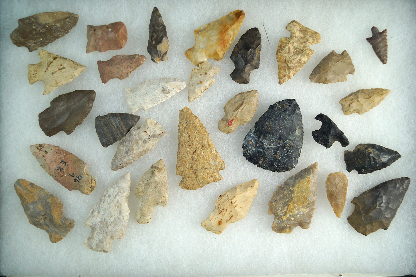 Set of 29 assorted Ohio Arrowheads, largest is 2 1/4".