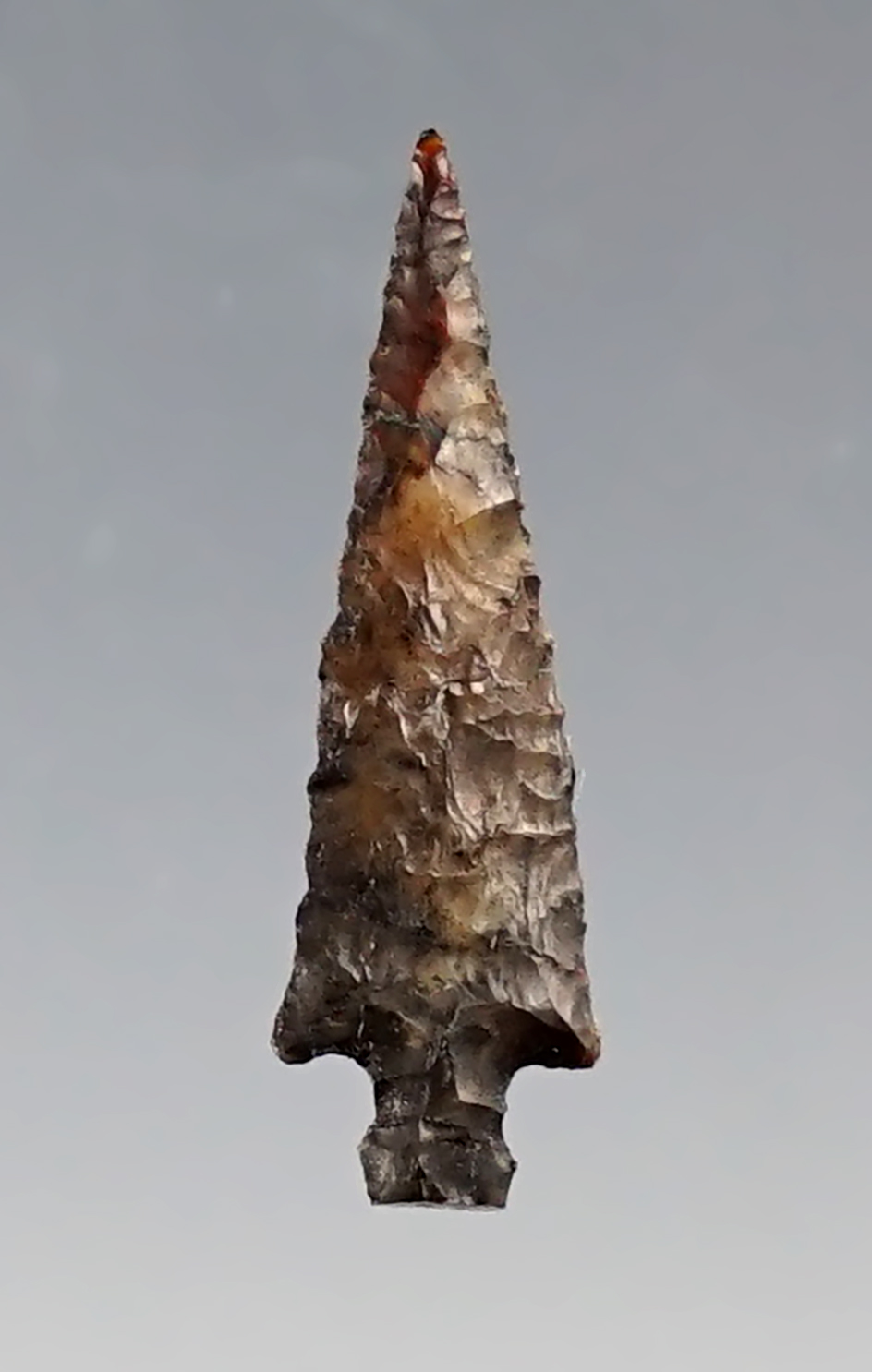 Delicate 1"exceptionally well flaked Rose Springs. Found near the Columbia River. Ex. Favell.